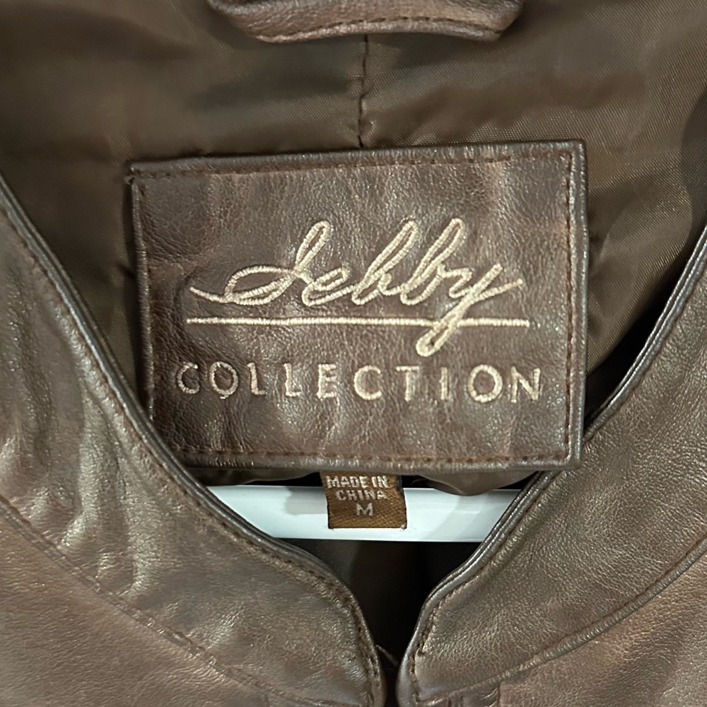Sebby Collection Women's Brown Leather Jacket - Picture 3 of 3